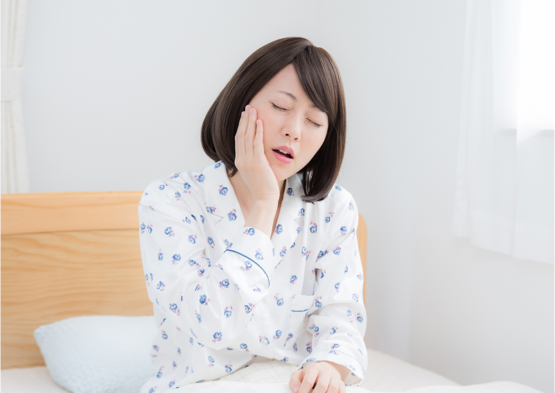 歯ぎしり・食いしばり　